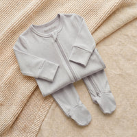 gris Photo 4